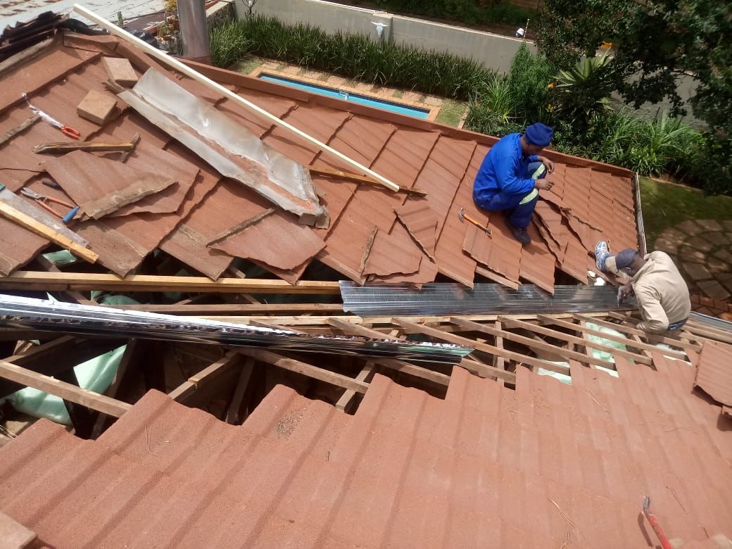 Roof Tile & Valley Flashing Repairs